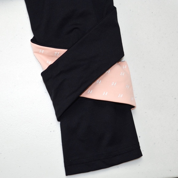 NEBBIA High Waisted Asymmetrical 7/8 Leggings in Black and Light - Picture 12 of 13